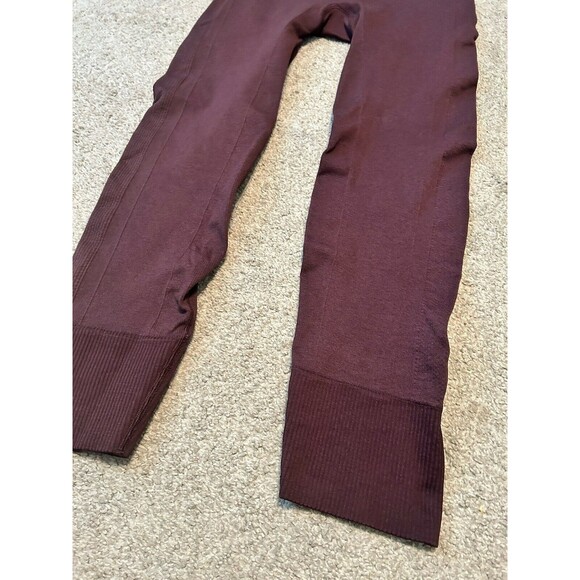 Lululemon Zone In Crop Legging‎ High Rise Seamless Burgundy Women's 10 - Picture 4 of 8
